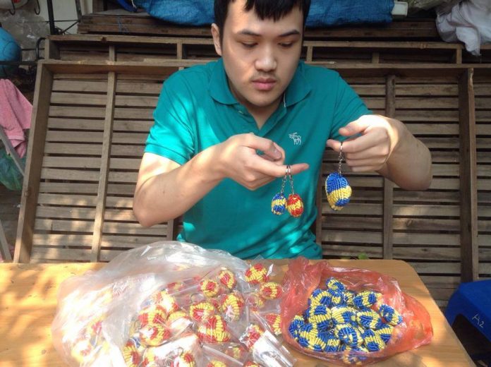 Trung tam khuyet tat